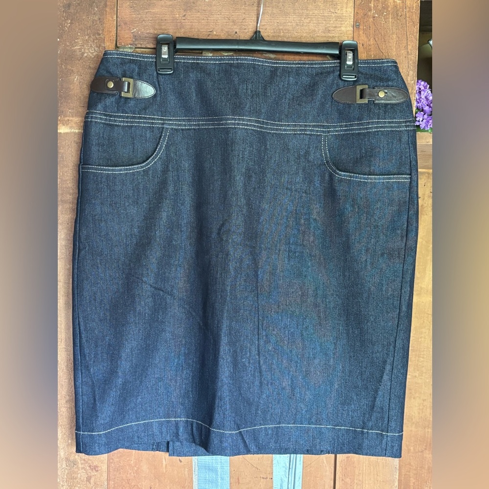 Dressbarn DARK wash Denim Skirt w Faux Leather Accents Sz 14 EXCELLENT